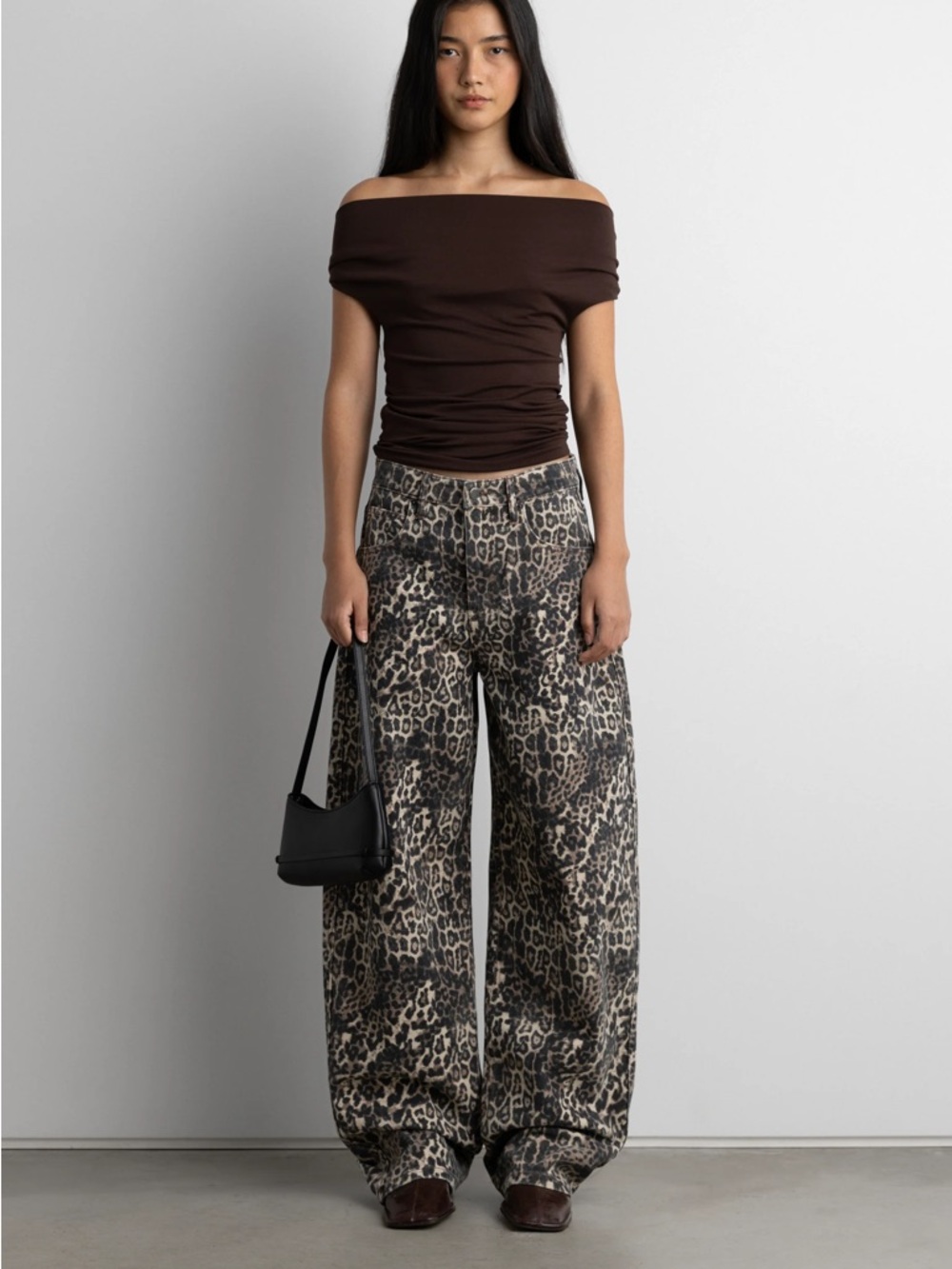 OAK + FORT Leopard-Print Wide-Leg Jeans in Brown and Black SIZE 32 - Picture 2 of 7